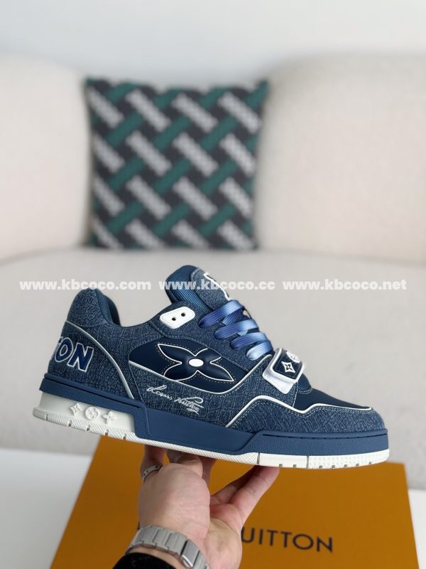 「#3924」 LOUIS VUITTON TRAINER SNEAKERS - Image 6