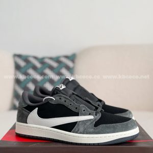 ¡¸#810¡¹Air Jordan1 x Travis Scott  1 Low OG Collaboration; Jointly issued Low-top basketball shoes