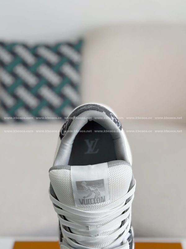 「#3944」LOUIS VUITTON TRAINER SNEAKERS - Image 9