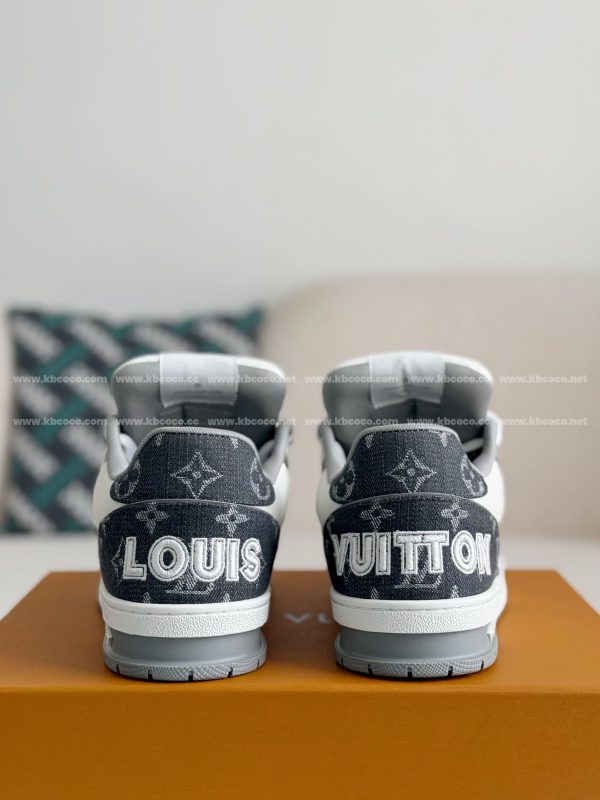 「#3944」LOUIS VUITTON TRAINER SNEAKERS - Image 3