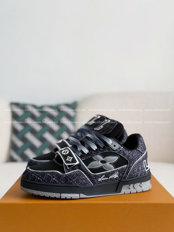「#3945」LOUIS VUITTON TRAINER SNEAKERS - Image 2