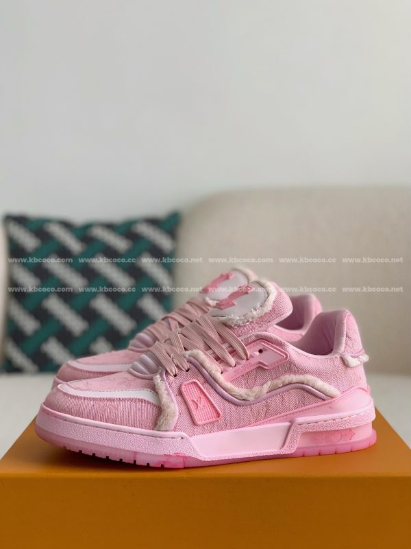 「#3901」 LOUIS VUITTON TRAINER SNEAKERS - Image 2