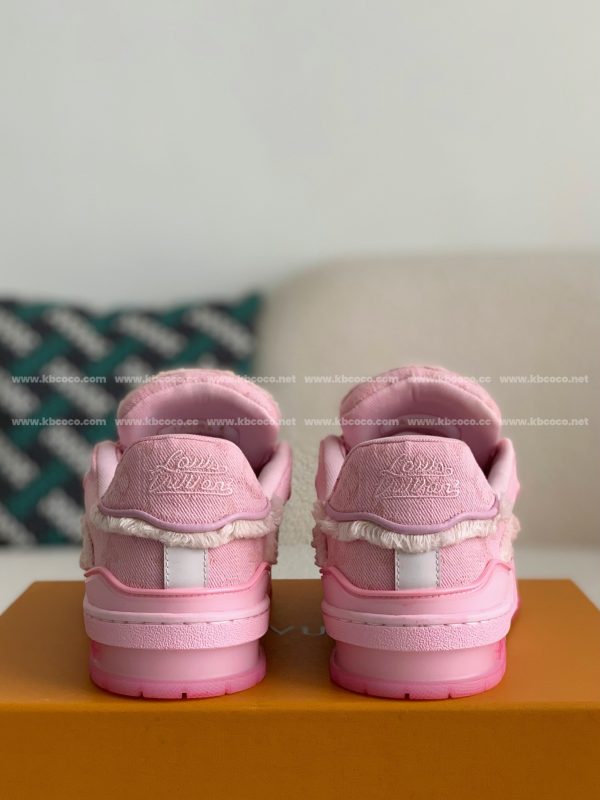 「#3901」 LOUIS VUITTON TRAINER SNEAKERS - Image 3