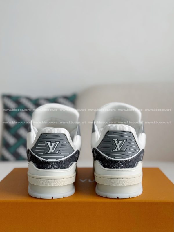 「#3960」LOUIS VUITTON TRAINER SNEAKERS - Image 3