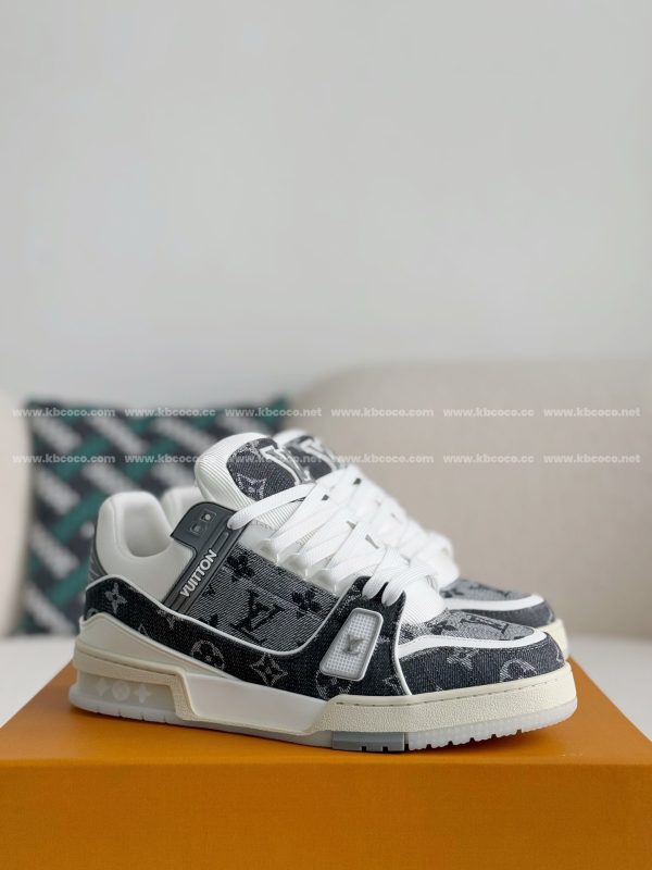 「#3960」LOUIS VUITTON TRAINER SNEAKERS