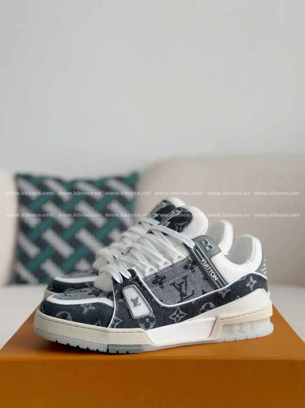 「#3960」LOUIS VUITTON TRAINER SNEAKERS - Image 2