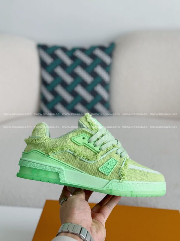 「#3977」LOUIS VUITTON TRAINER SNEAKERS - Image 6