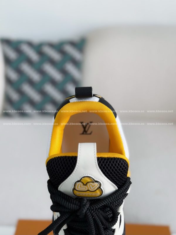 「#4016」LOUIS VUITTON RUNNER TATIC SNEAKERS - Image 8