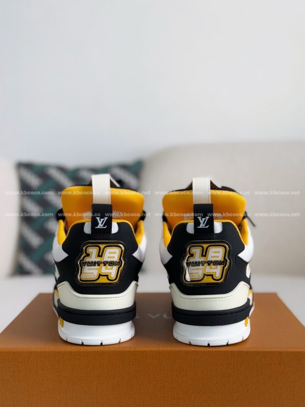 「#4016」LOUIS VUITTON RUNNER TATIC SNEAKERS - Image 3