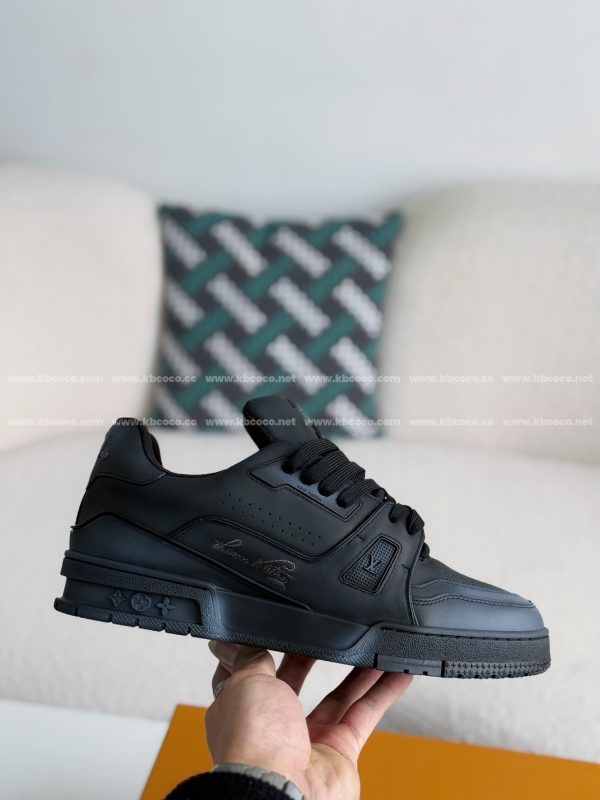 「#4011」LOUIS VUITTON TRAINER SNEAKERS - Image 6