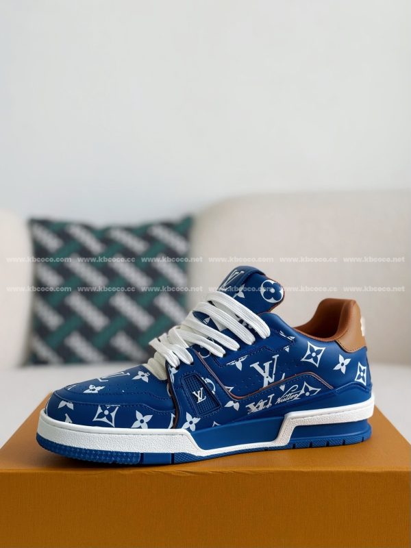 「#4033」LOUIS VUITTON TRAINER SNEAKERS - Image 4