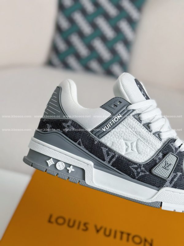 「#3769」 LOUIS VUITTON TRAINER SNEAKERS - Image 7