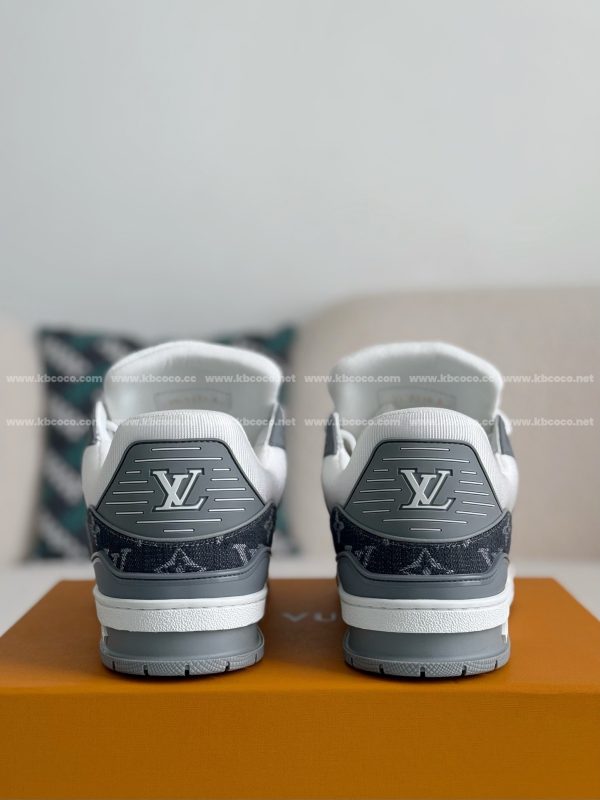 「#3769」 LOUIS VUITTON TRAINER SNEAKERS - Image 3