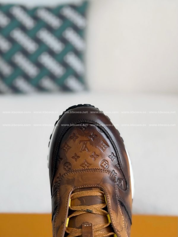 「#4053」LOUIS VUITTON  LEATHER LOW-TOP SHOES - Image 8