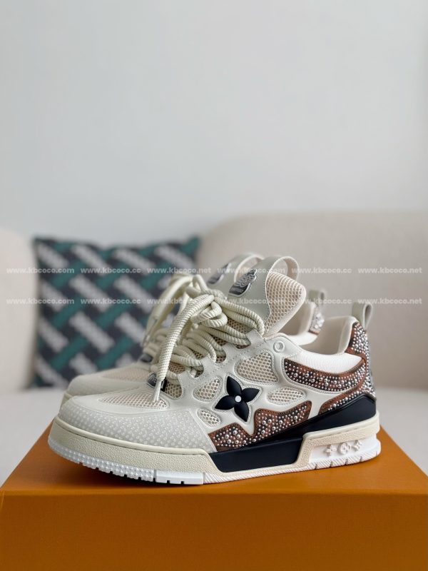 「#4071」LOUIS VUITTON SKATE SNEAKERS - Image 2