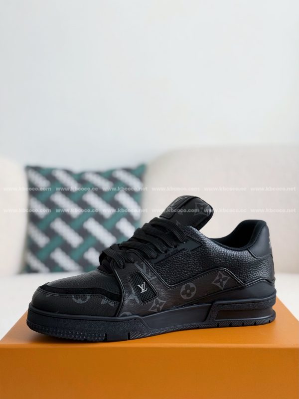 「#4102」LOUIS VUITTON TRAINER SNEAKERS - Image 4