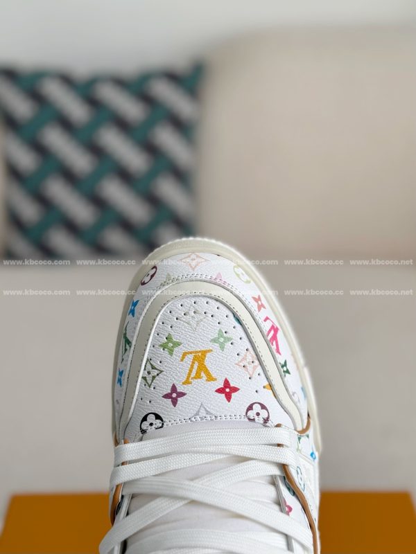 「#4186」LOUIS VUITTON TRAINER SNEAKERS - Image 9