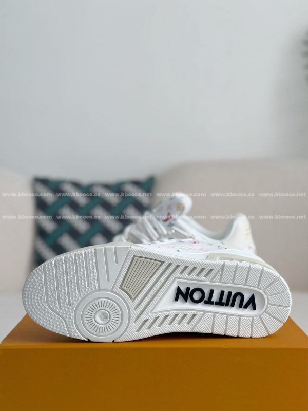 「#4186」LOUIS VUITTON TRAINER SNEAKERS - Image 5