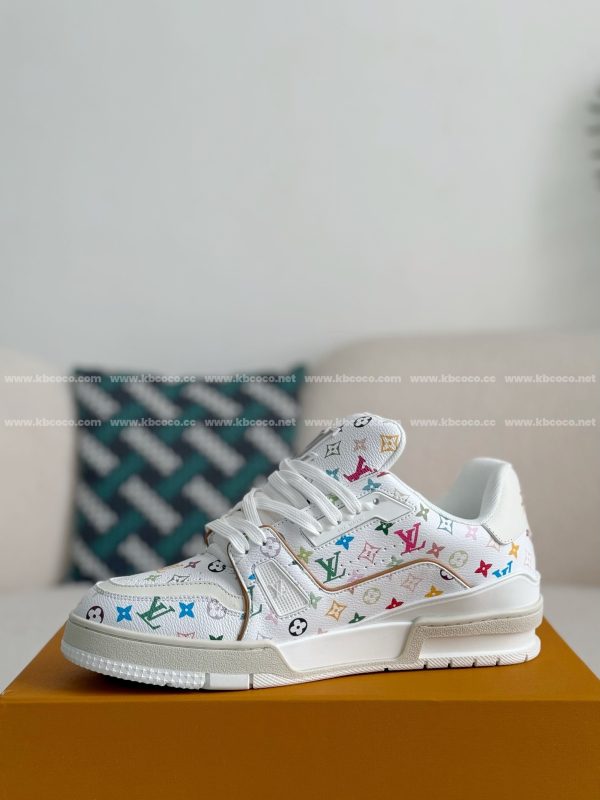 「#4186」LOUIS VUITTON TRAINER SNEAKERS - Image 4