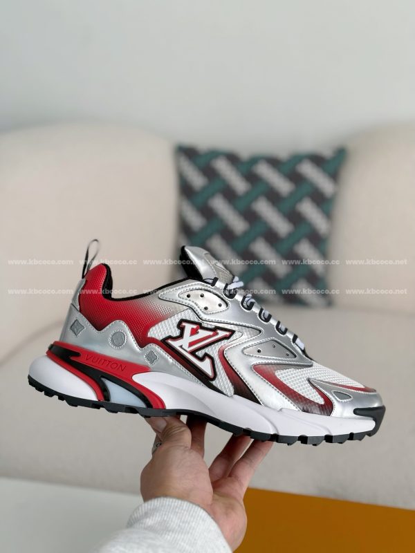 「#4187」LOUIS VUITTON RUNNER SNEAKERS - Image 6
