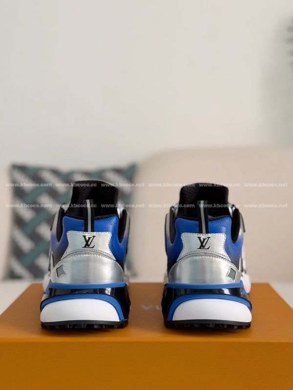 「#4188」LOUIS VUITTON RUNNER SNEAKERS - Image 3