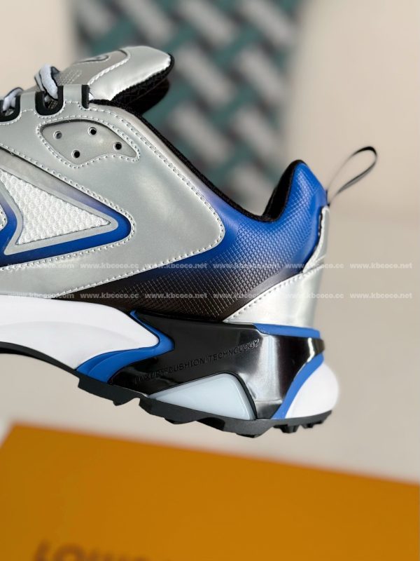 「#4188」LOUIS VUITTON RUNNER SNEAKERS - Image 8