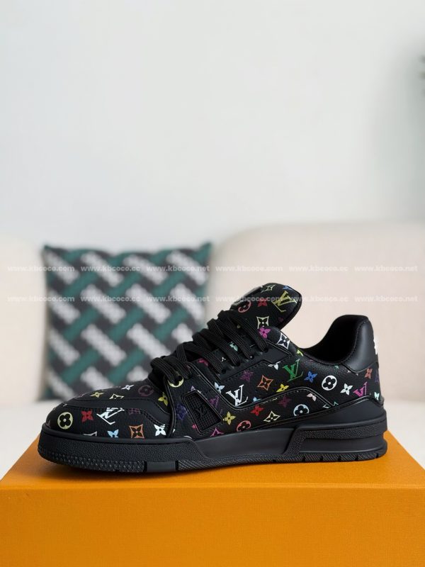 「#4230」LOUIS VUITTON SNEAKERS - Image 4