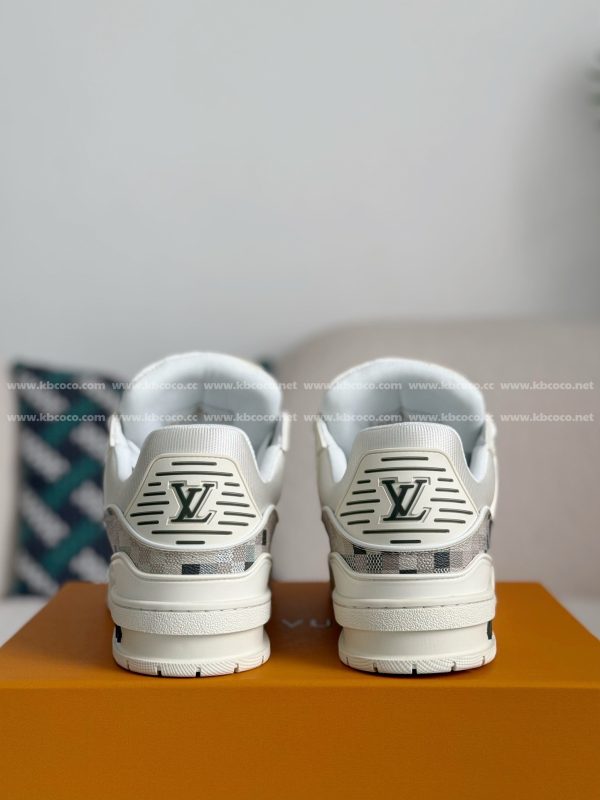 「#4427」LOUIS VUITTON TRAINER SNEAKERS - Image 3