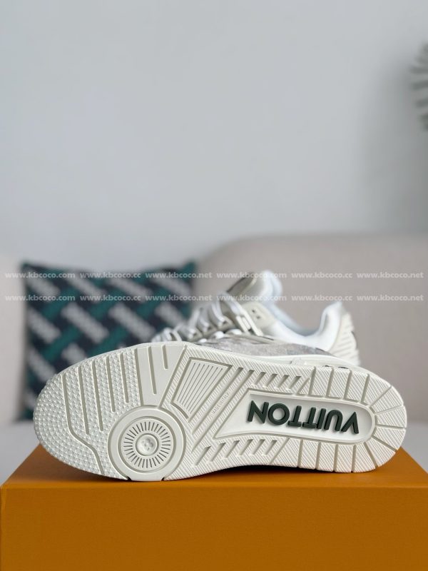 「#4427」LOUIS VUITTON TRAINER SNEAKERS - Image 5