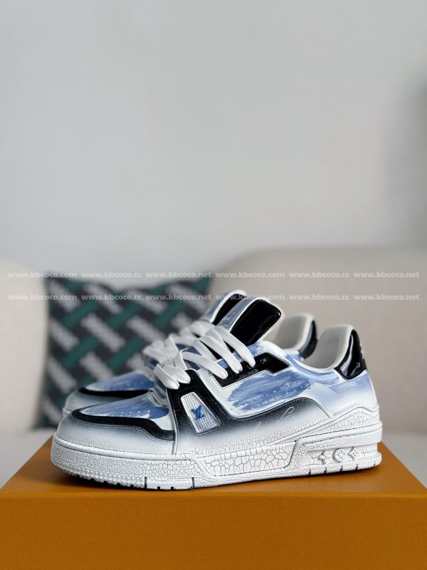 「#4492」LOUIS VUITTON TRAINER SNEAKERS - Image 2