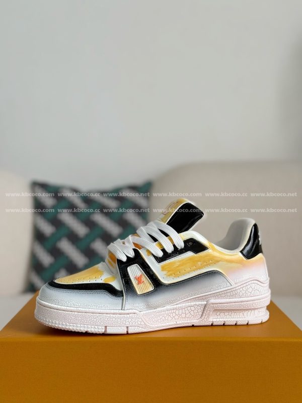 「#4493」LOUIS VUITTON TRAINER SNEAKERS - Image 4