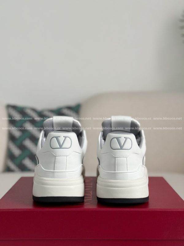¡¸#4514¡¹Valentino Garavani Leather Casual Shoes - Image 3