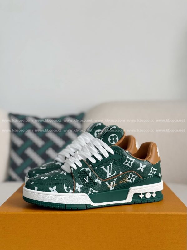 「#4538」LOUIS VUITTON TRAINER SNEAKERS - Image 2