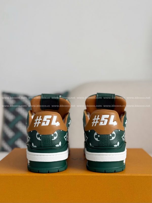 「#4538」LOUIS VUITTON TRAINER SNEAKERS - Image 3