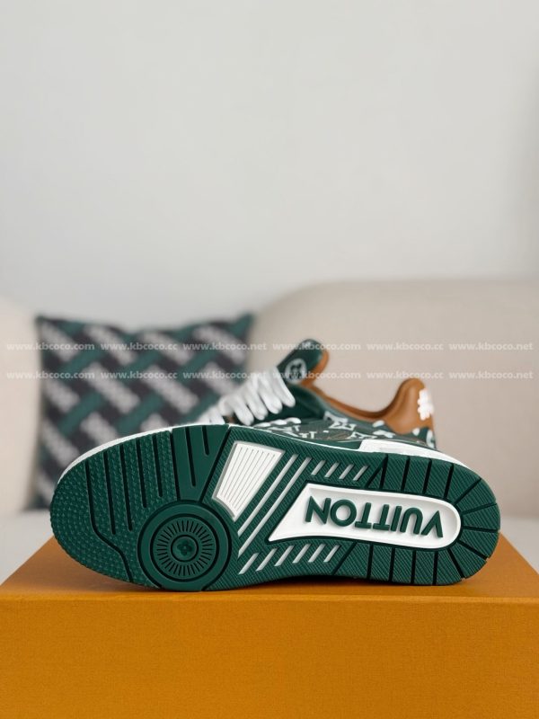 「#4538」LOUIS VUITTON TRAINER SNEAKERS - Image 5