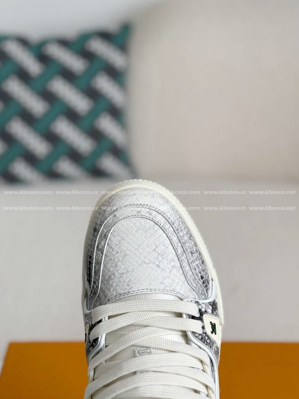 「#4541」LOUIS VUITTON TRAINER SNEAKERS - Image 9