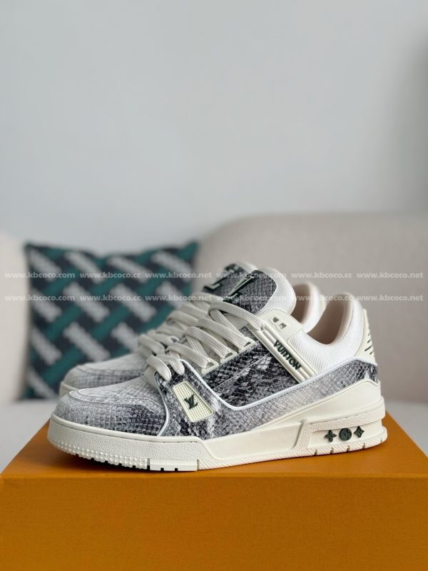 「#4541」LOUIS VUITTON TRAINER SNEAKERS - Image 2