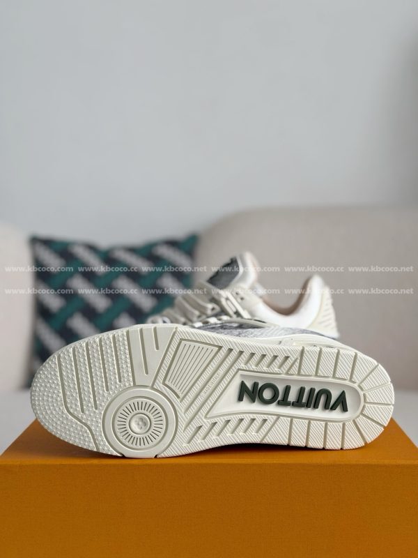「#4541」LOUIS VUITTON TRAINER SNEAKERS - Image 5
