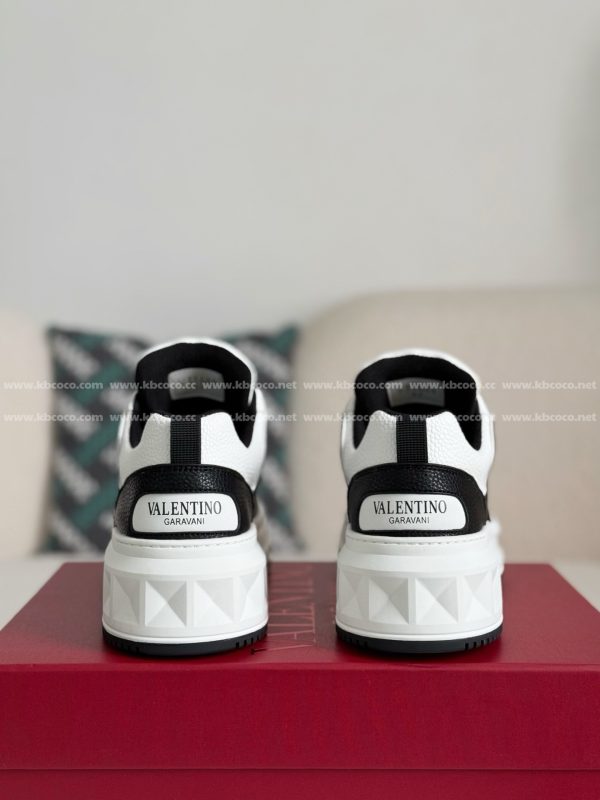 ¡¸#4555¡¹Valentino One Stud Sneakers - Image 3