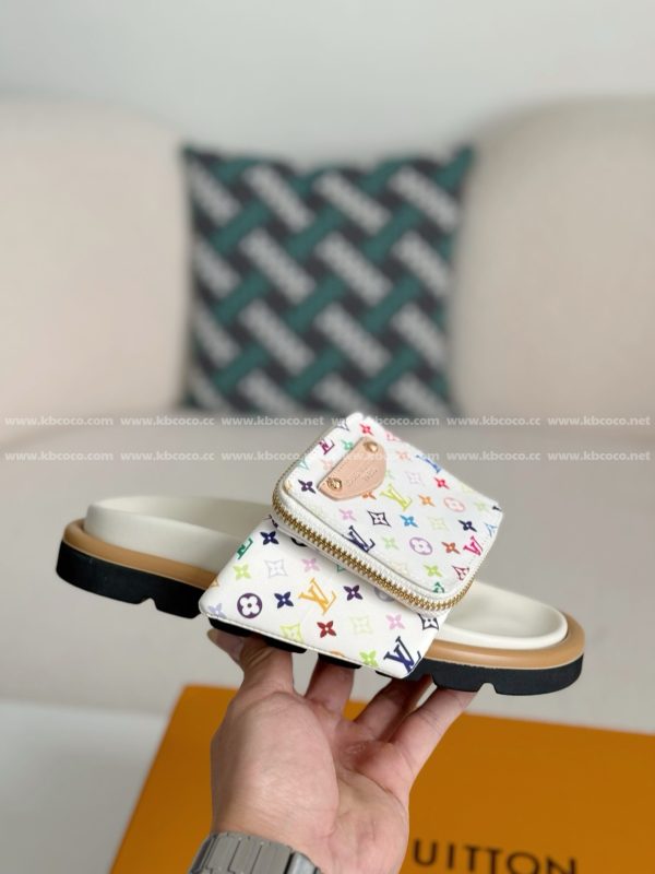 「#4557」LOUIS VUITTON x MURAKAMI Leather Flip Flops - Image 6
