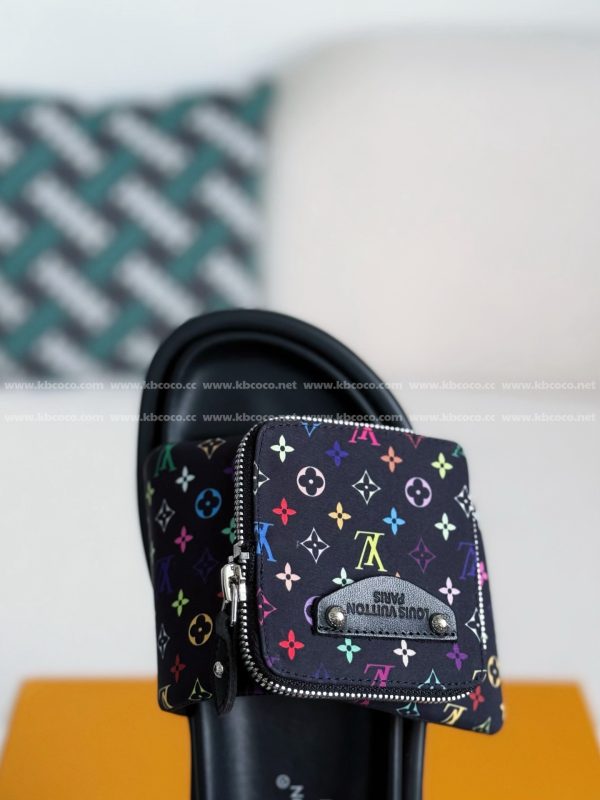 「#4558」LOUIS VUITTON x MURAKAMI Leather Flip Flops - Image 9
