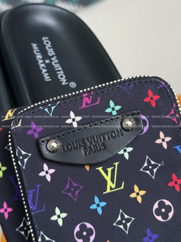 「#4558」LOUIS VUITTON x MURAKAMI Leather Flip Flops - Image 10