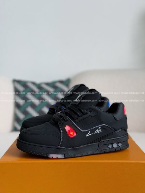 「#4560」LOUIS VUITTON LED TRAINER SNEAKERS - Image 2