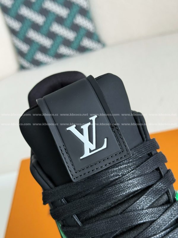 「#4560」LOUIS VUITTON LED TRAINER SNEAKERS - Image 10