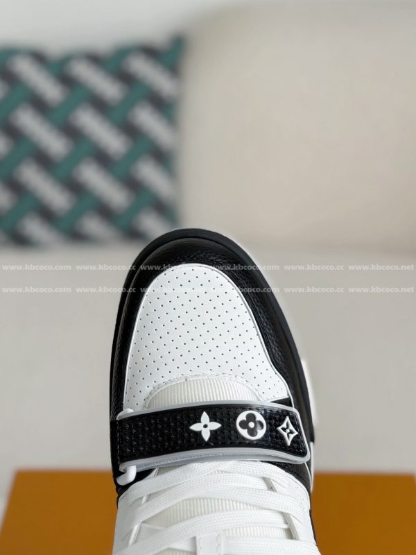 「#4634」LOUIS VUITTON TRAINER SNEAKERS - Image 8