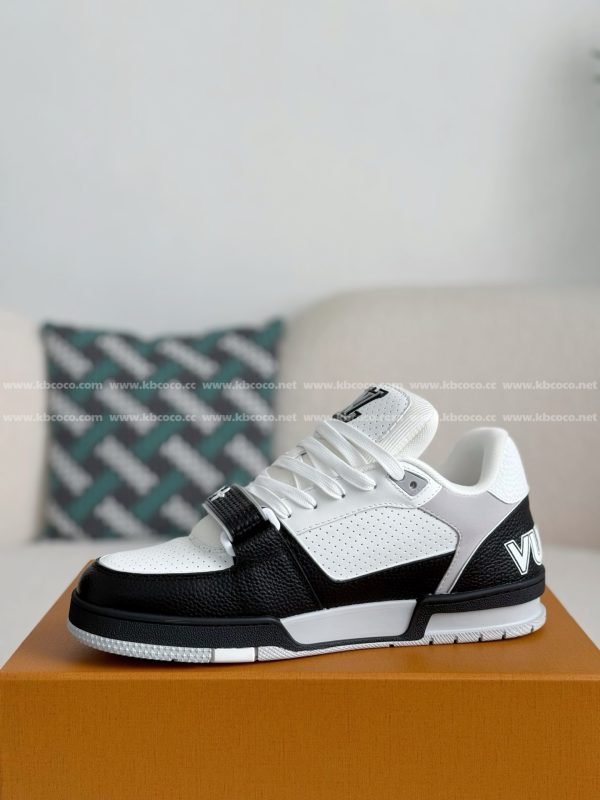 「#4634」LOUIS VUITTON TRAINER SNEAKERS - Image 4