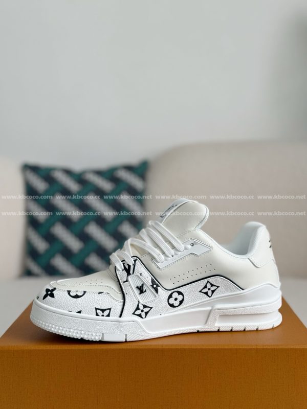 「#4636」LOUIS VUITTON TRAINER SNEAKERS - Image 4