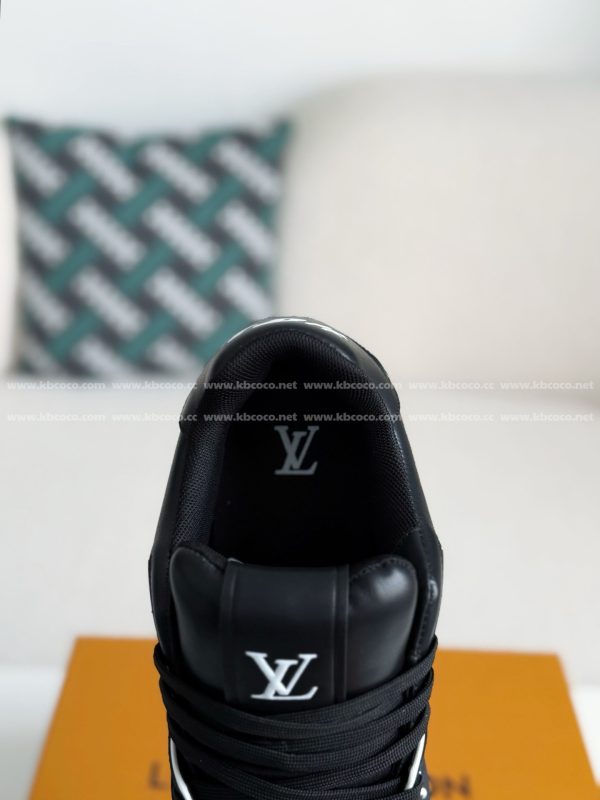 「#4639」LOUIS VUITTON TRAINER SNEAKERS - Image 8