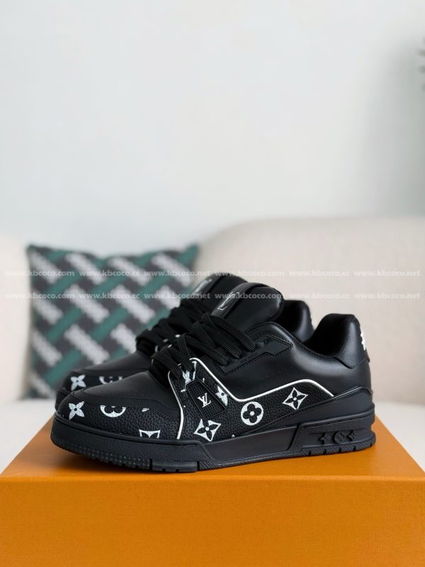 「#4639」LOUIS VUITTON TRAINER SNEAKERS - Image 2