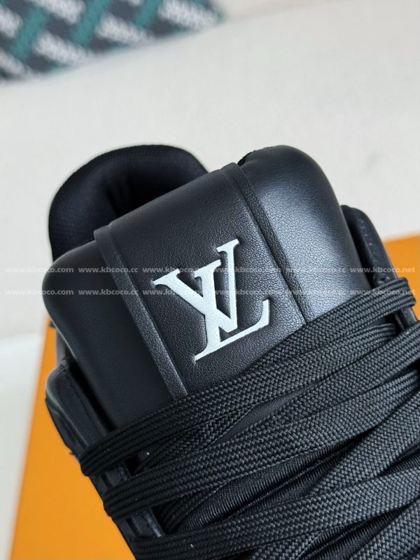 「#4639」LOUIS VUITTON TRAINER SNEAKERS - Image 10